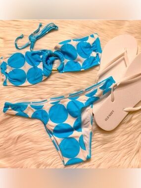 NWTs Agua Doce Blue & White O-Ring Polka Dot Bikini Set